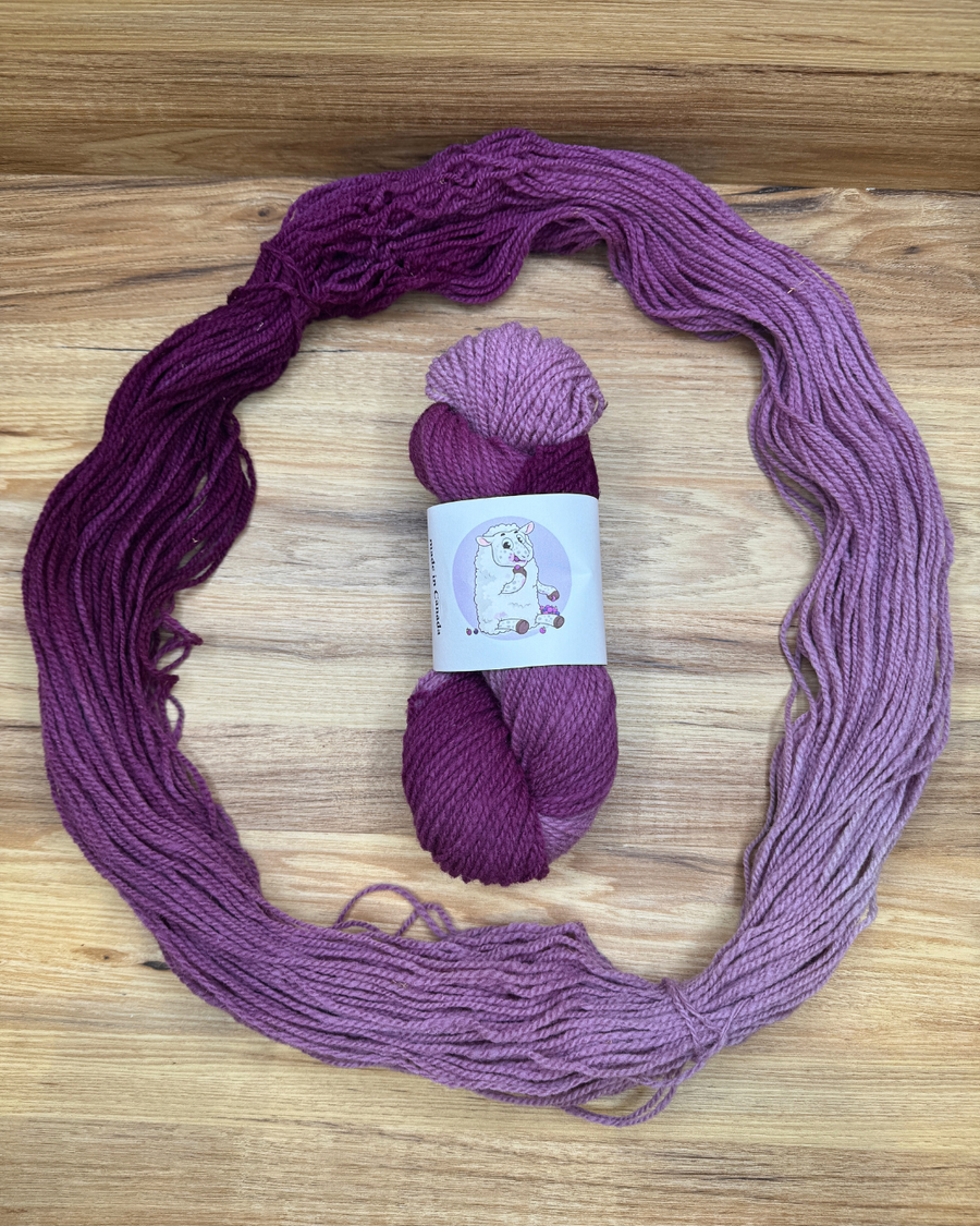 Visions of Sugar Plums blended wool skein